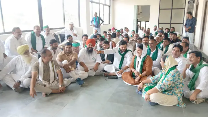 BKU Workers Hold Shamli Protest, Submit Memorandum to District Magistrate