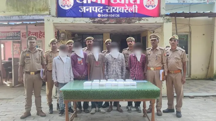 Raebareli Police Arrest Five Alleged Thieves, Recover Jewellery And ₹17,620