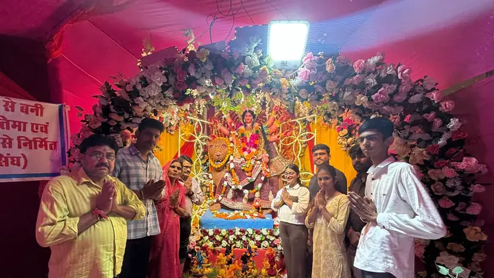 Mata Rani shrine made of kidney beans, peanuts draws devotees in Pratapgarh