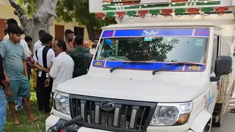 Speeding Dala Vehicle Hits 8-Year-Old Student In Pratapgarh, Child Serious