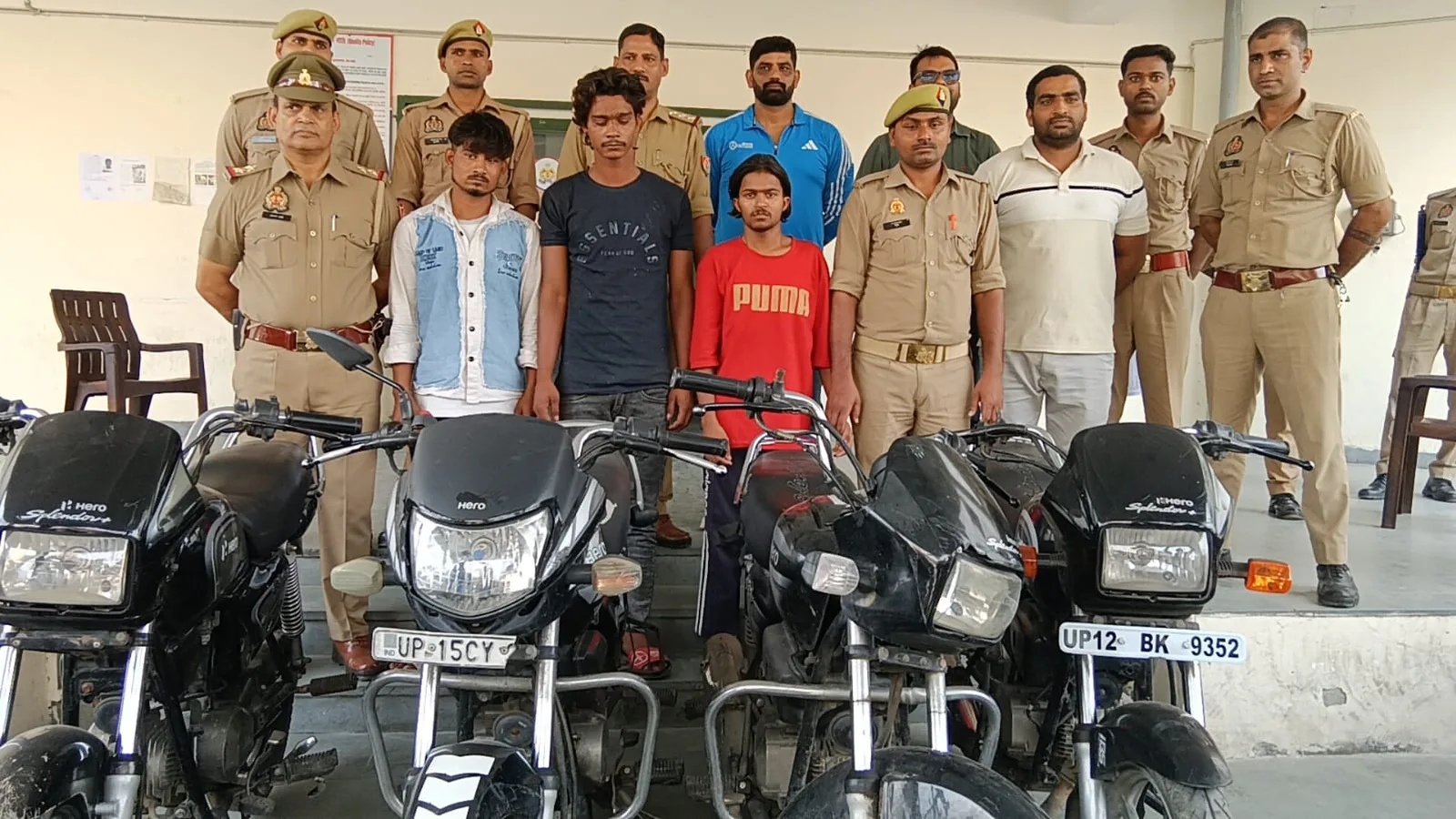 मुजफ्फरनगर में वाहन चोरी के दो मामले सुलझे, 3 आरोपी गिरफ्तार, 4 बाइक बरामद