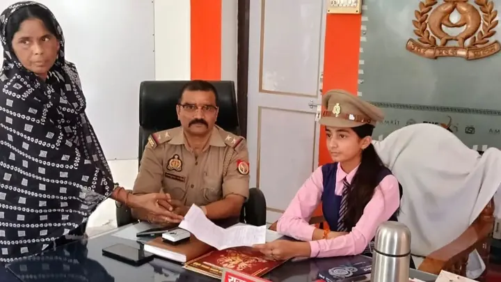 बहराइच में कक्षा 6 की छात्रा बनीं एक दिन की थानेदार