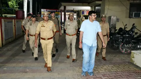 Muzaffarnagar SSP Suraj Kumar Rai conducts late-night surprise inspection of Chhapar police station