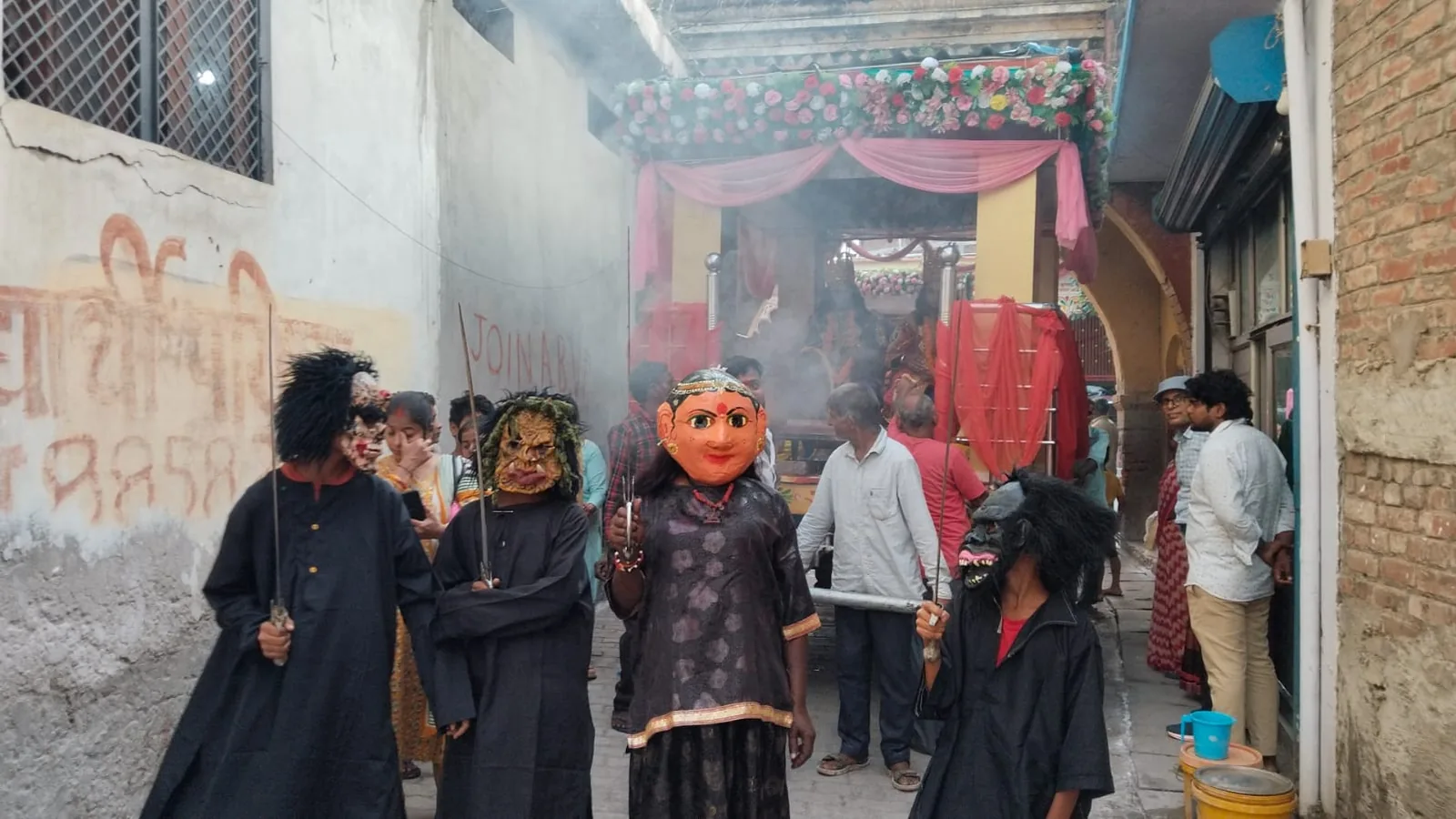 प्रतापगढ़ में रामलीला की झांकी में हुआ ताड़का वध, गूंजे जय श्री राम