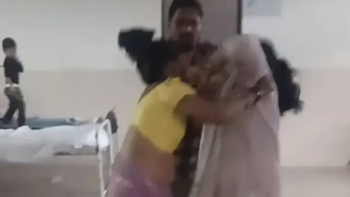 Two Women Fight for Nearly Half an Hour Over Bed in Morena Ward