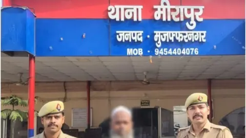 Muzaffarnagar Police Arrest Wanted Accused Vakil In Mirapur Case