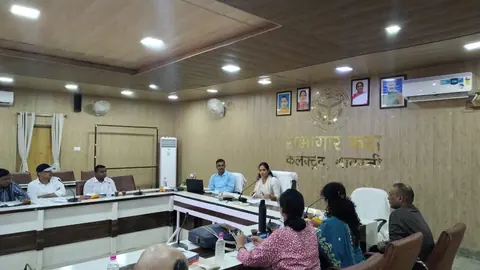 श्रावस्ती में पांच पंचायतों के ‘सुपोषण से शुरुआत’ अभियान की डीएम ने समीक्षा