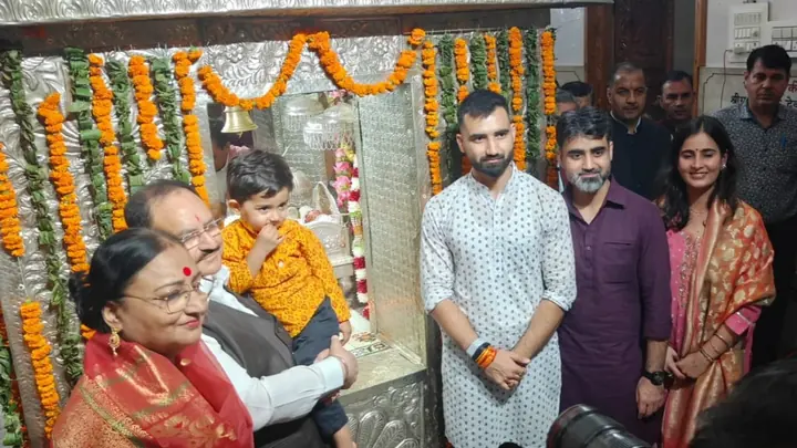 Union Health Minister JP Nadda Visits Bilaspur Temples, Joins Sharadotsav Celebrations