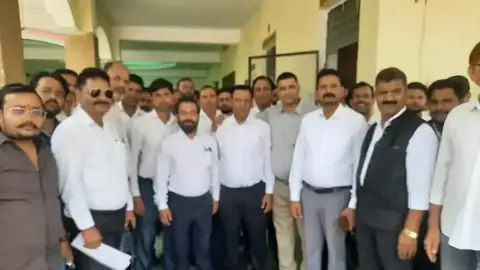 Bulandshahr Lawyers Strike Over Alleged Tehsildar Misbehaviour, Corruption