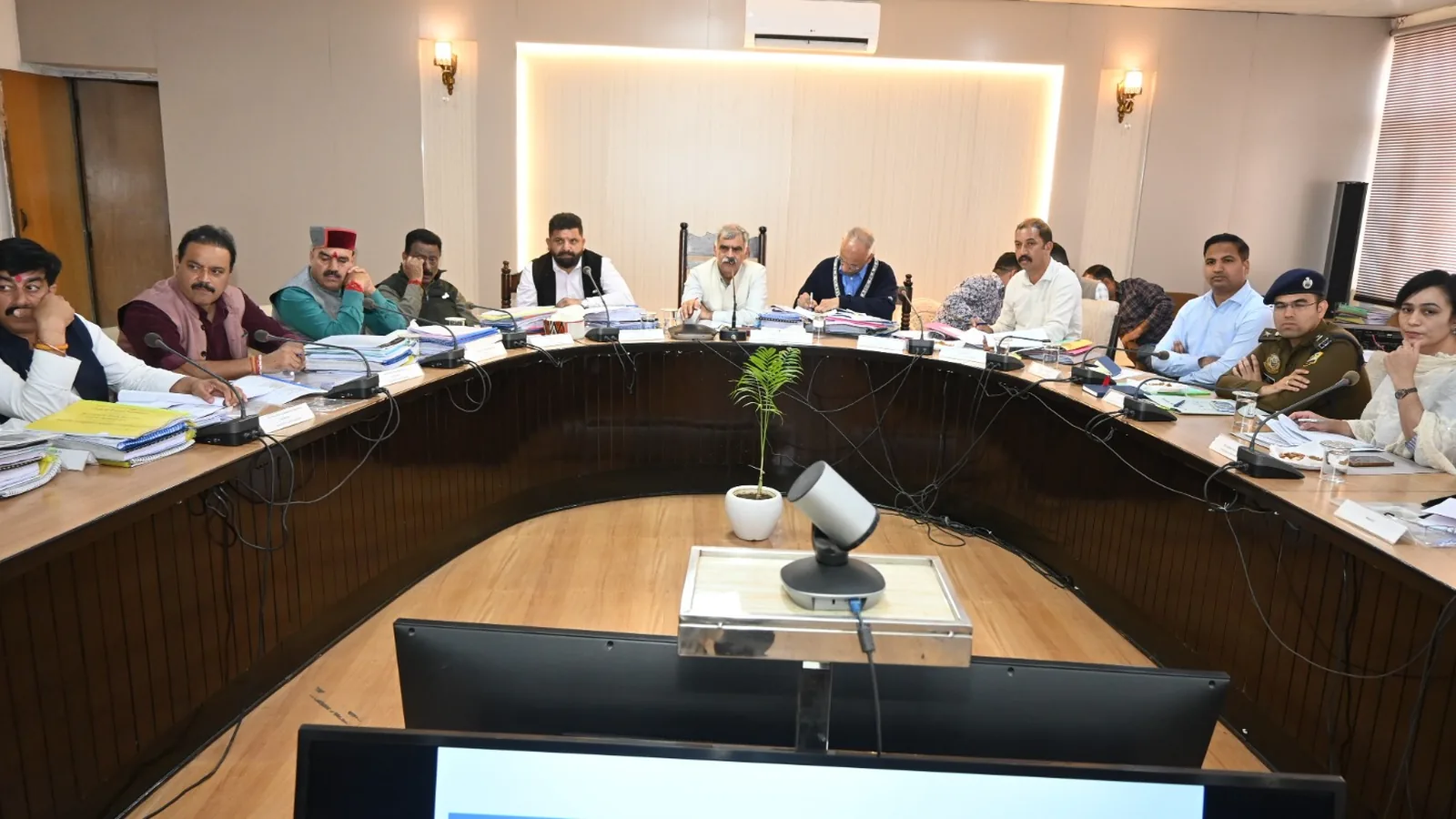 Himachal Assembly Panel Seeks Time-Bound Replies on Pending Audit Paras