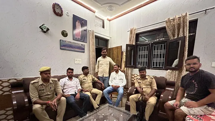 Amethi Police Put Singer Pradeep Maurya Under House Arrest Ahead of CJP Protest