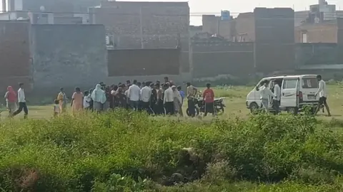 Two Labourers Injured After Contact With Low-Hanging 11,000-Volt Line in Hathras