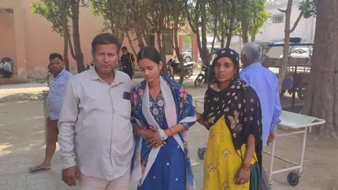Hathras Father Threatens Self-Immolation, Alleges Daughter Denied Treatment for Three Days