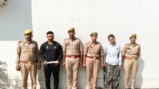 करवा चौथ से तीन दिन पहले गाजियाबाद में पति पर चाकू से हमला, पत्नी और जिम ट्रेनर पर साजिश का आरोप