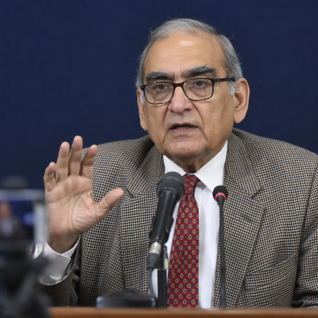 Justice Markandey Katju Announces 'Ishq Karo Party' to Promote Love and Peace