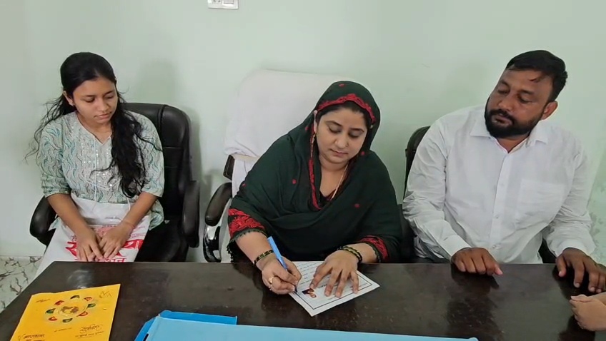 Priya Soni from Shravasti becomes a sub-inspector, inspiring many