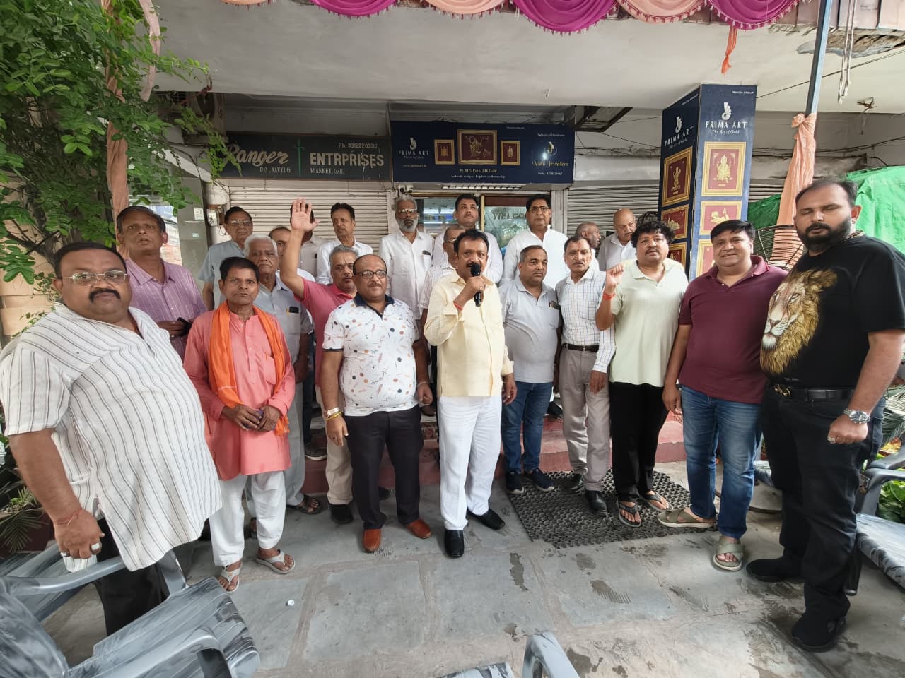 Ghaziabad traders threaten self-immolation over rising house tax protests