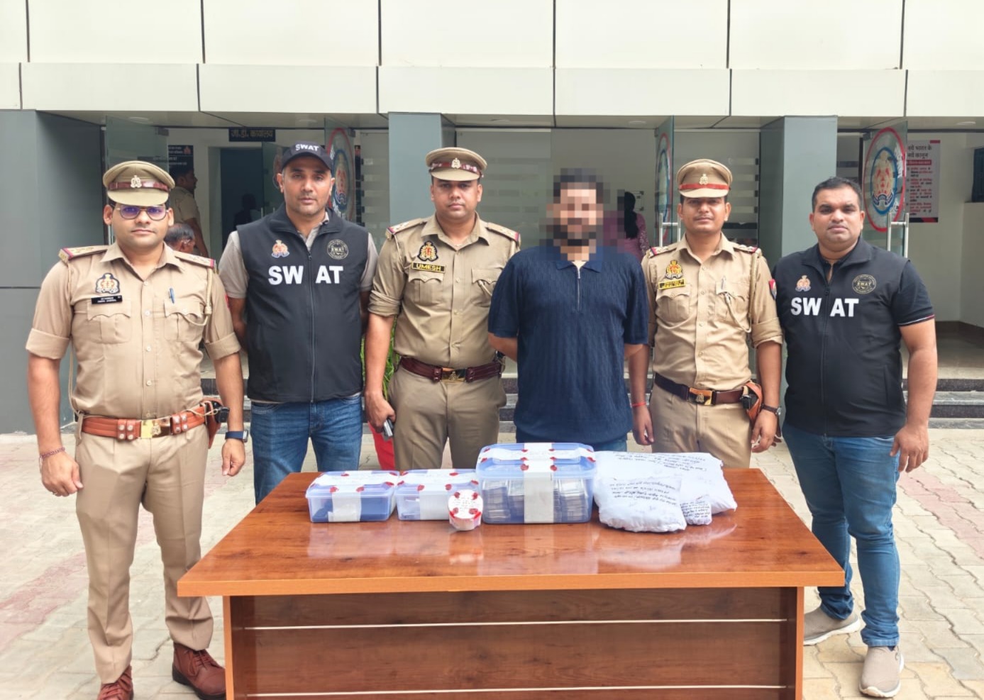 गाजियाबाद पुलिस ने अंतर्राज्यीय मादक पदार्थ तस्कर को गिरफ्तार किया